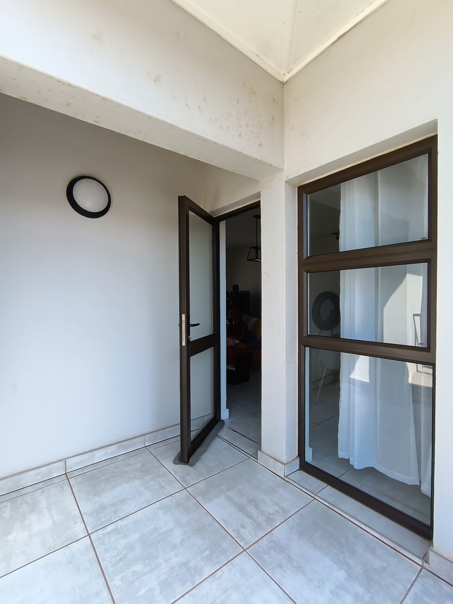 To Let 2 Bedroom Property for Rent in Izinga Ridge KwaZulu-Natal