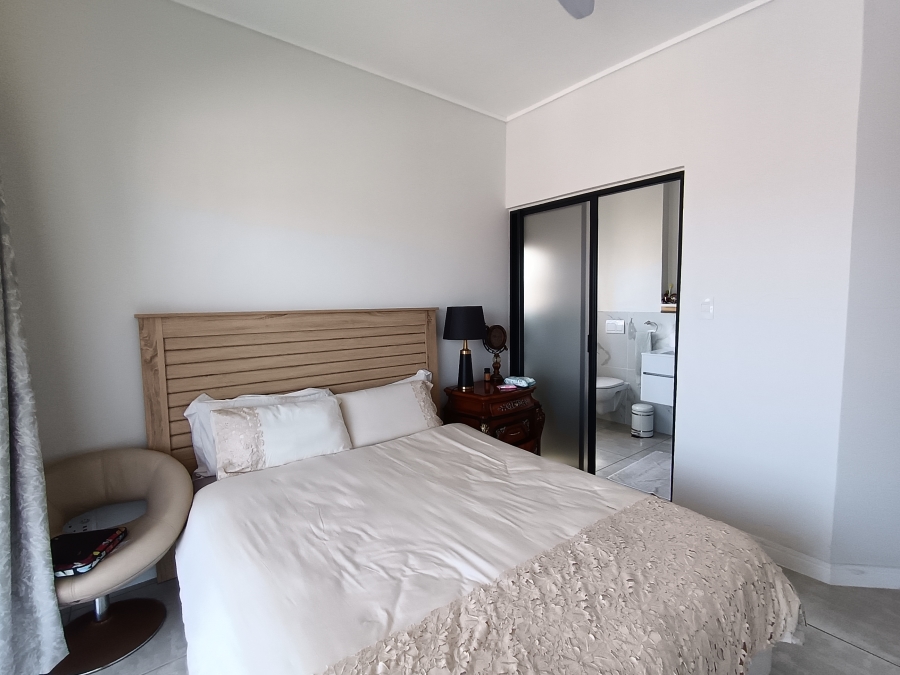 To Let 2 Bedroom Property for Rent in Izinga Ridge KwaZulu-Natal