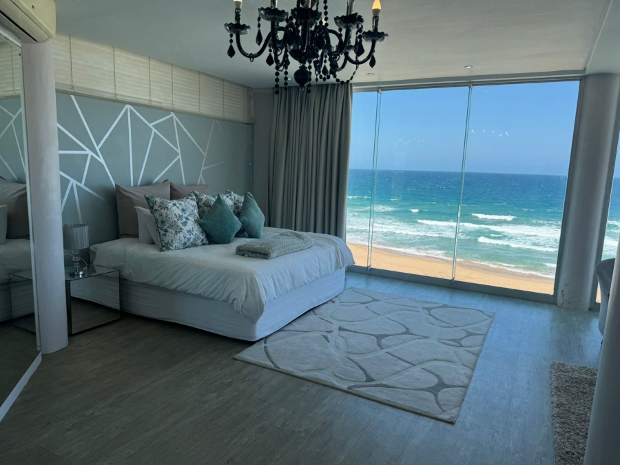 5 Bedroom Property for Sale in Tinley Manor KwaZulu-Natal