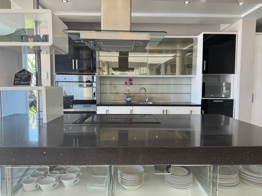 5 Bedroom Property for Sale in Tinley Manor KwaZulu-Natal