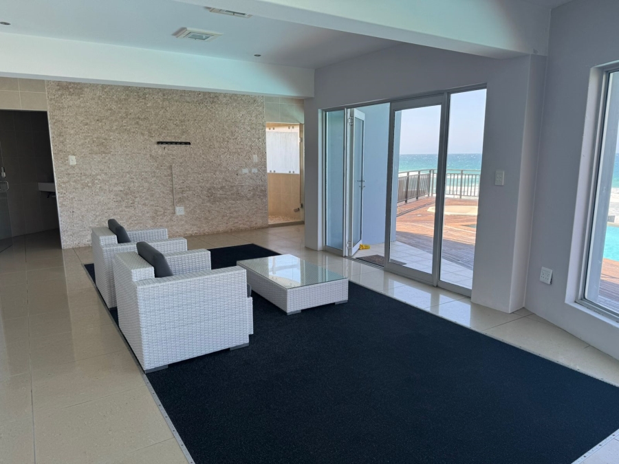 5 Bedroom Property for Sale in Tinley Manor KwaZulu-Natal