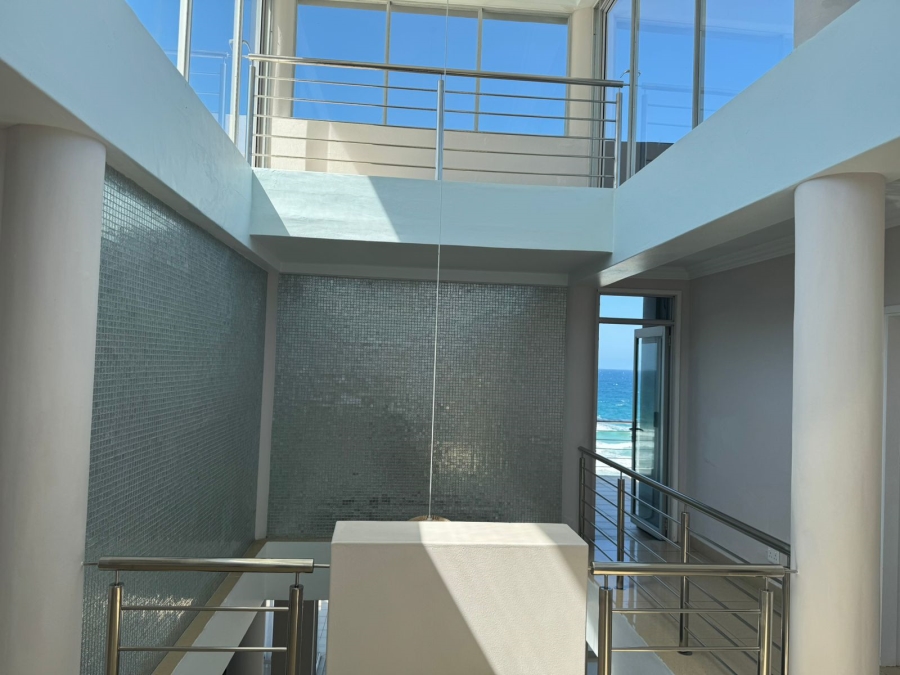 5 Bedroom Property for Sale in Tinley Manor KwaZulu-Natal