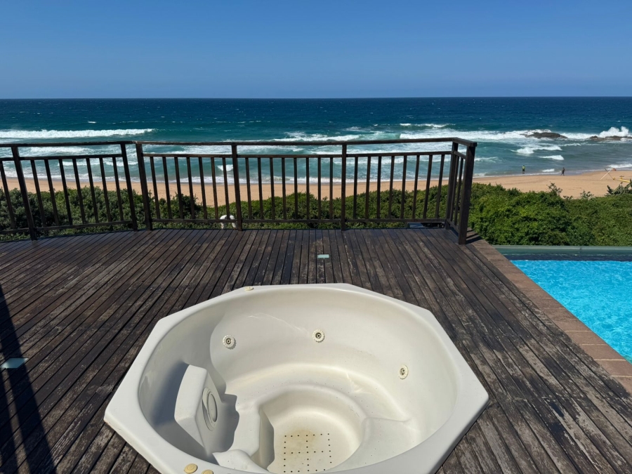 5 Bedroom Property for Sale in Tinley Manor KwaZulu-Natal