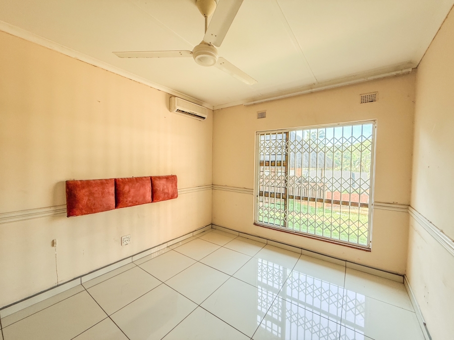 5 Bedroom Property for Sale in Nyala Park KwaZulu-Natal