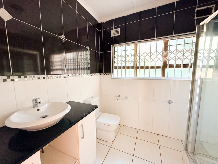 5 Bedroom Property for Sale in Nyala Park KwaZulu-Natal