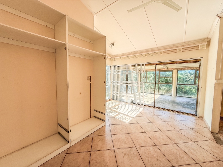 5 Bedroom Property for Sale in Nyala Park KwaZulu-Natal