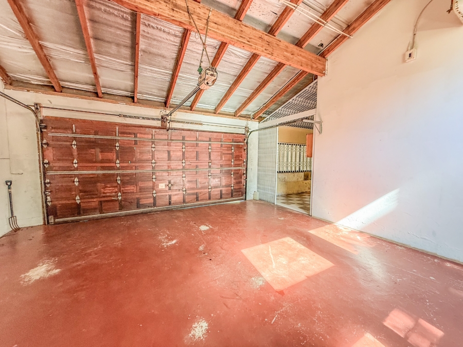 5 Bedroom Property for Sale in Nyala Park KwaZulu-Natal