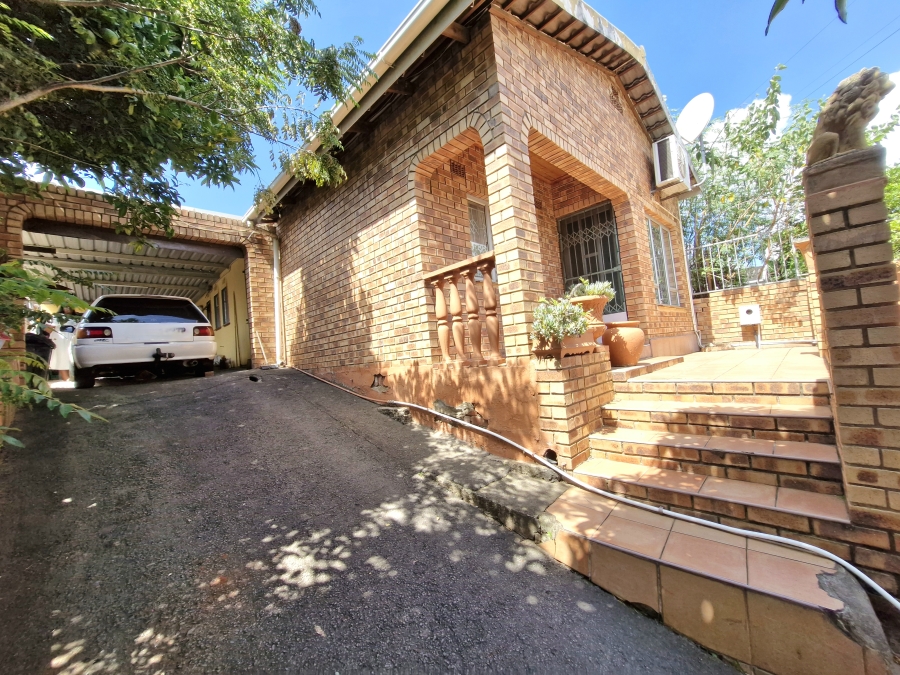 3 Bedroom Property for Sale in Shastri Park KwaZulu-Natal