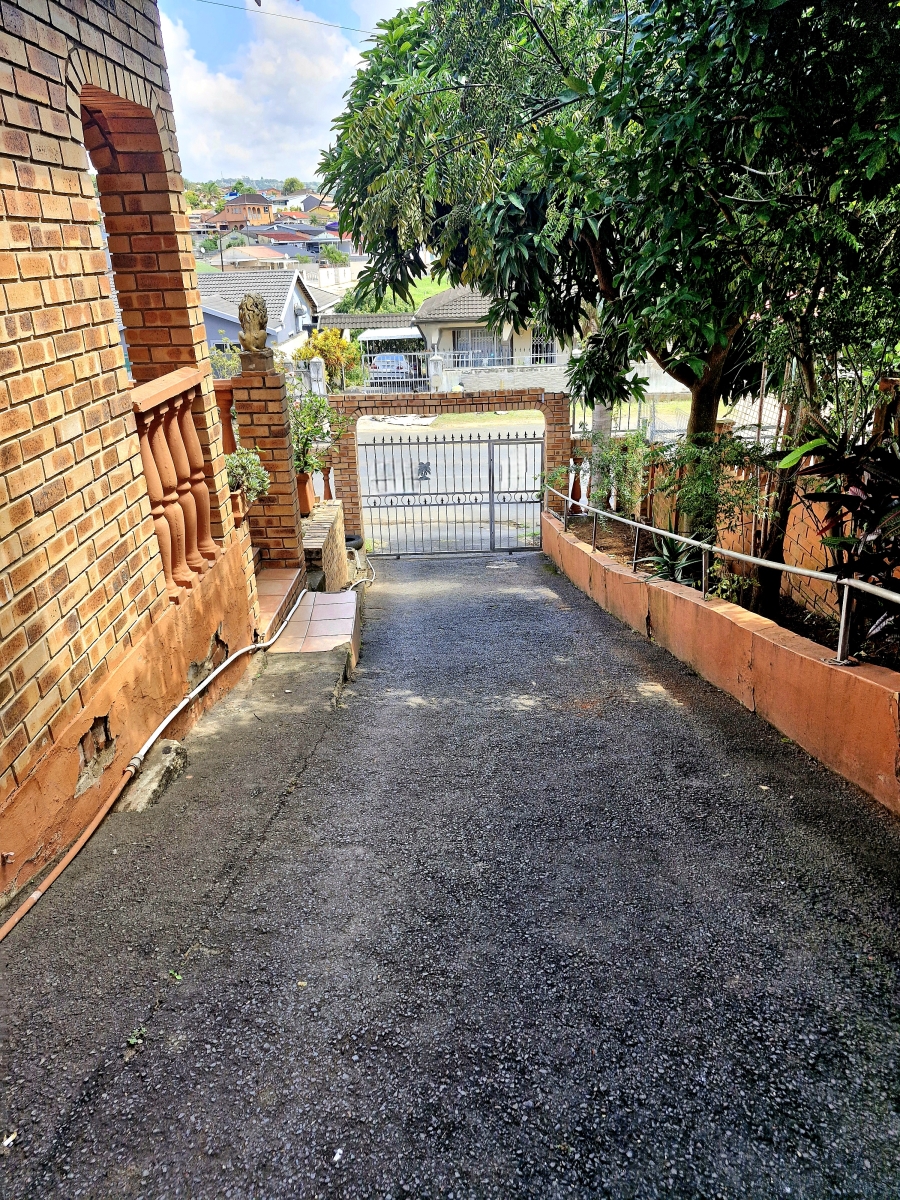 3 Bedroom Property for Sale in Shastri Park KwaZulu-Natal