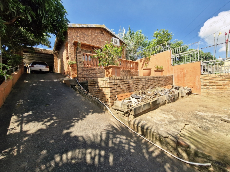 3 Bedroom Property for Sale in Shastri Park KwaZulu-Natal