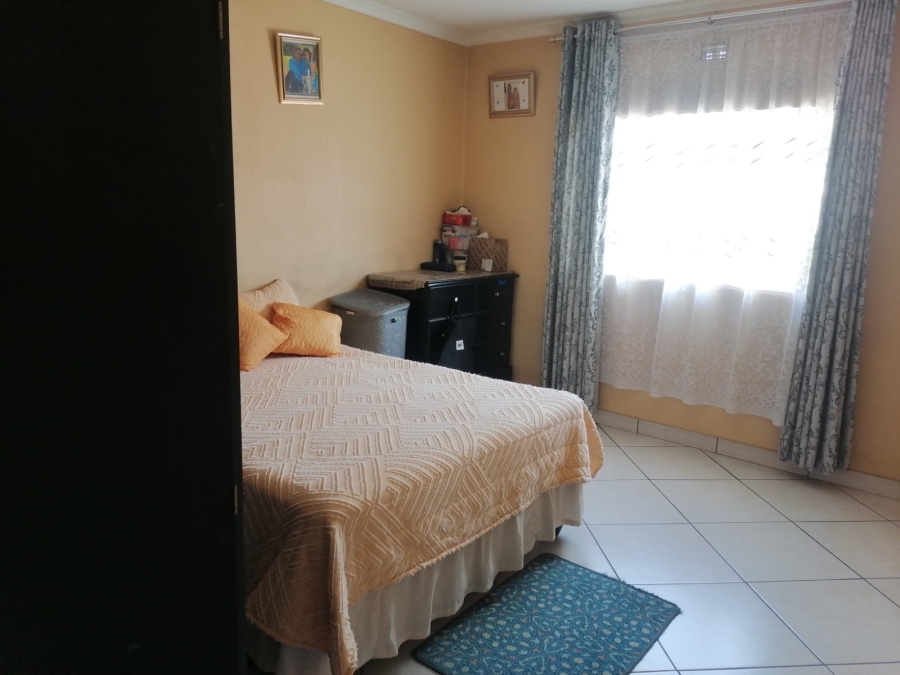 4 Bedroom Property for Sale in Lenham KwaZulu-Natal