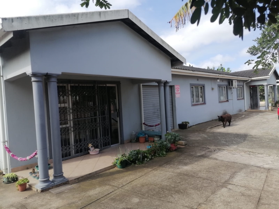 4 Bedroom Property for Sale in Lenham KwaZulu-Natal