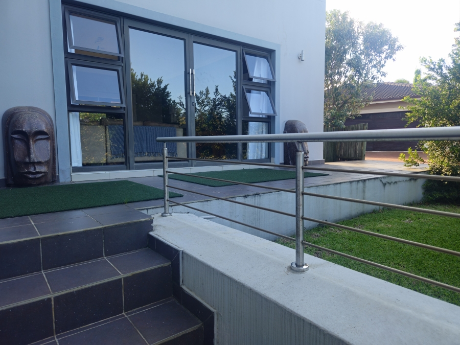 5 Bedroom Property for Sale in Palm Lakes Estate KwaZulu-Natal