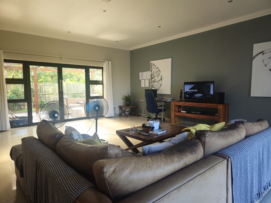 5 Bedroom Property for Sale in Palm Lakes Estate KwaZulu-Natal