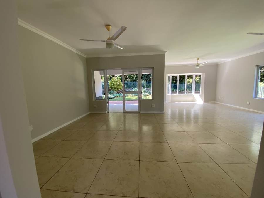 To Let 4 Bedroom Property for Rent in Beverley Hills KwaZulu-Natal
