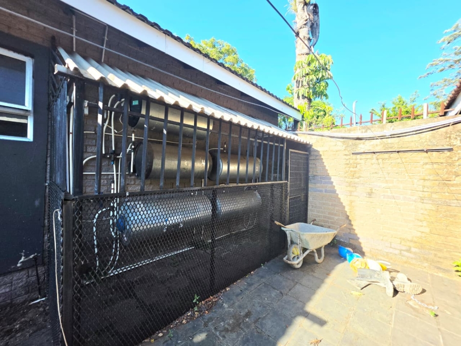 9 Bedroom Property for Sale in Panorama KwaZulu-Natal