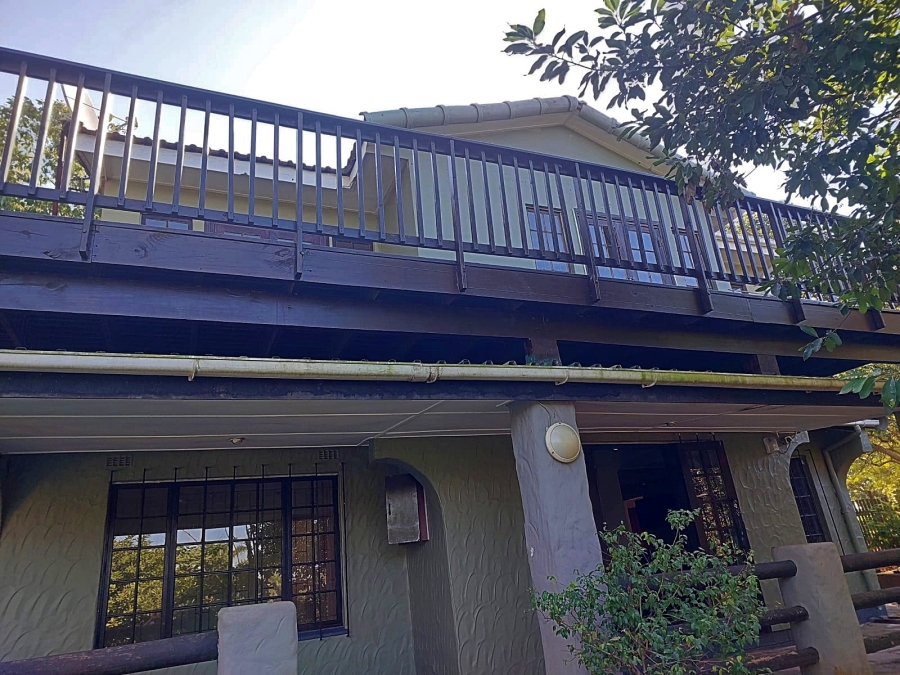 To Let 4 Bedroom Property for Rent in Amanzimtoti KwaZulu-Natal