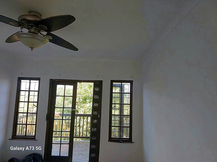 To Let 4 Bedroom Property for Rent in Amanzimtoti KwaZulu-Natal
