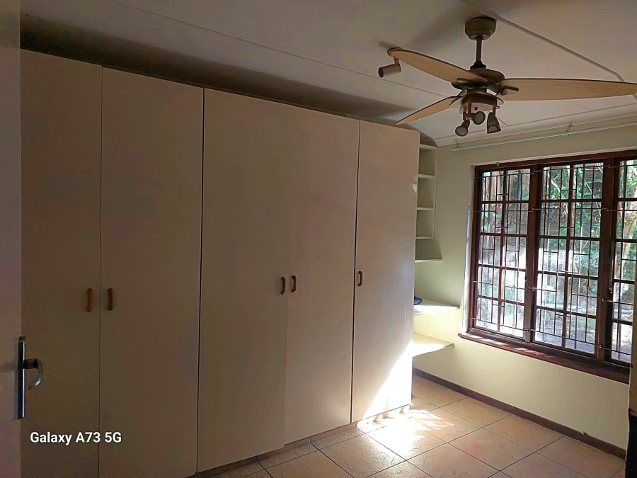 To Let 4 Bedroom Property for Rent in Amanzimtoti KwaZulu-Natal