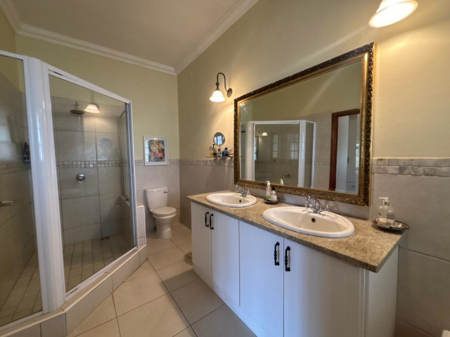 5 Bedroom Property for Sale in Shortens Country Estate KwaZulu-Natal