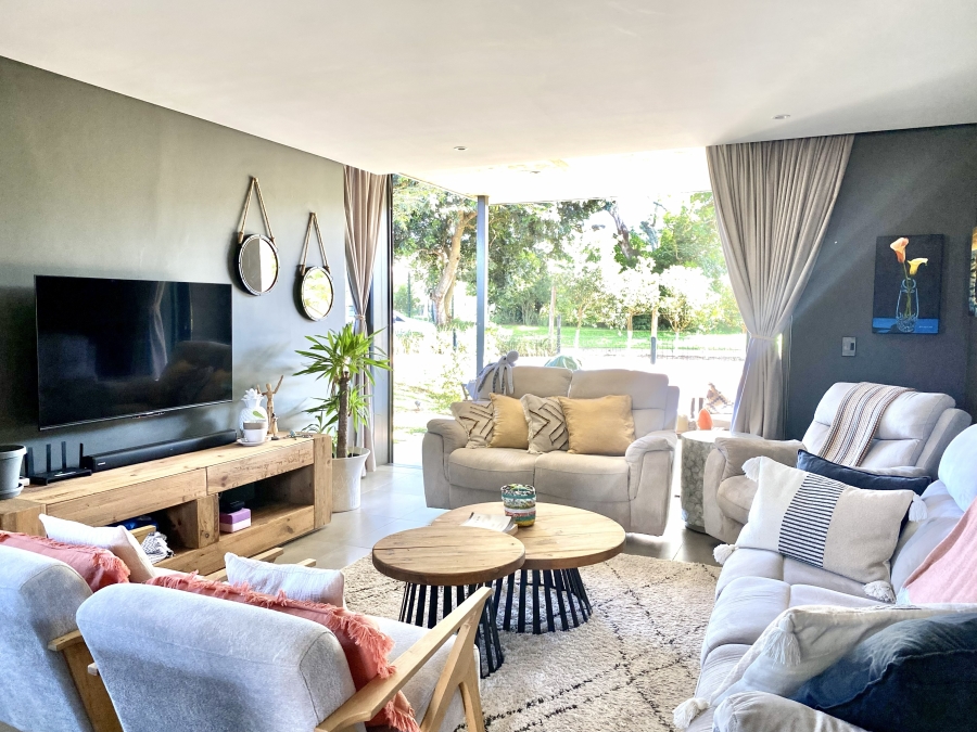 3 Bedroom Property for Sale in Sheffield Beach KwaZulu-Natal