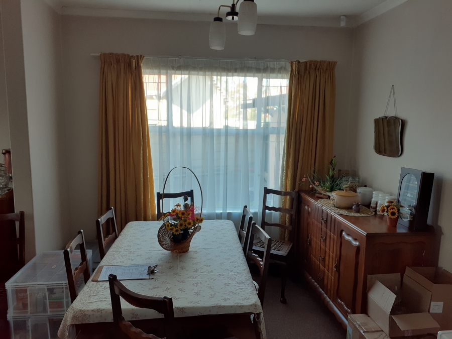 3 Bedroom Property for Sale in Sunnyridge KwaZulu-Natal