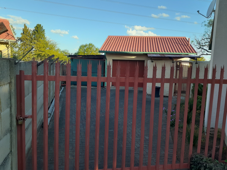 3 Bedroom Property for Sale in Sunnyridge KwaZulu-Natal