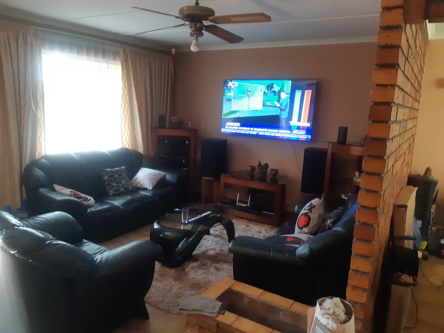 3 Bedroom Property for Sale in Regency Park KwaZulu-Natal