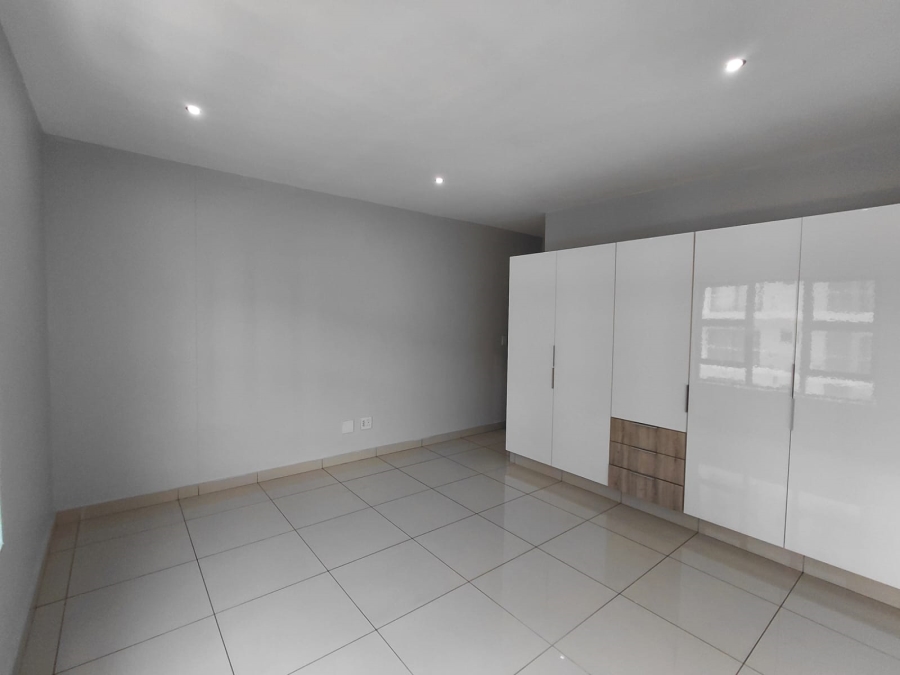 To Let 3 Bedroom Property for Rent in Umhlanga Ridge KwaZulu-Natal