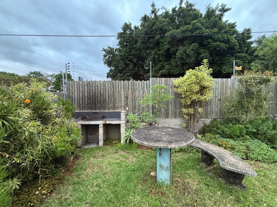 2 Bedroom Property for Sale in Glenwood KwaZulu-Natal