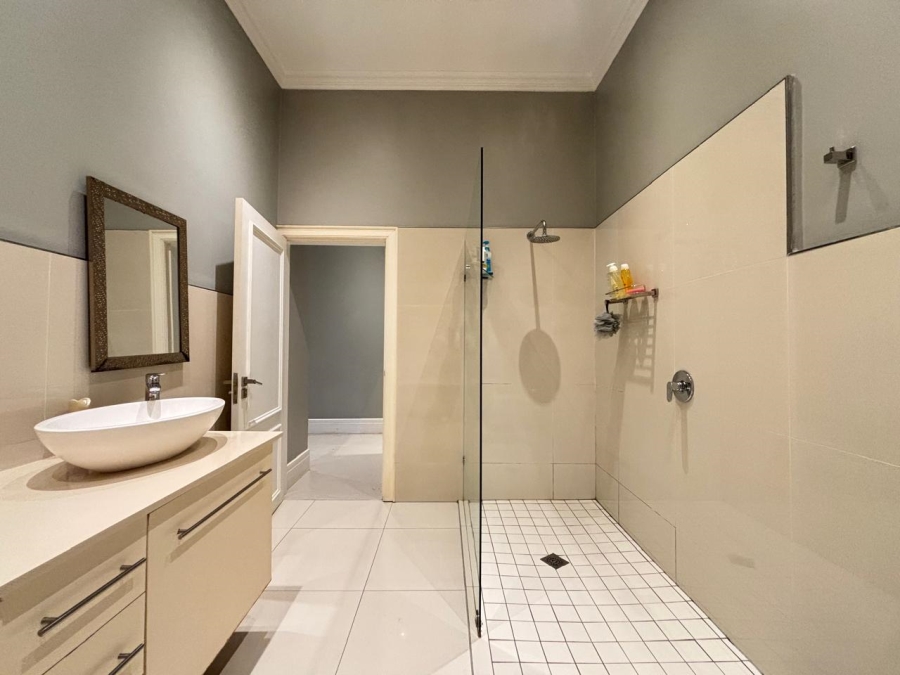 4 Bedroom Property for Sale in Essenwood KwaZulu-Natal