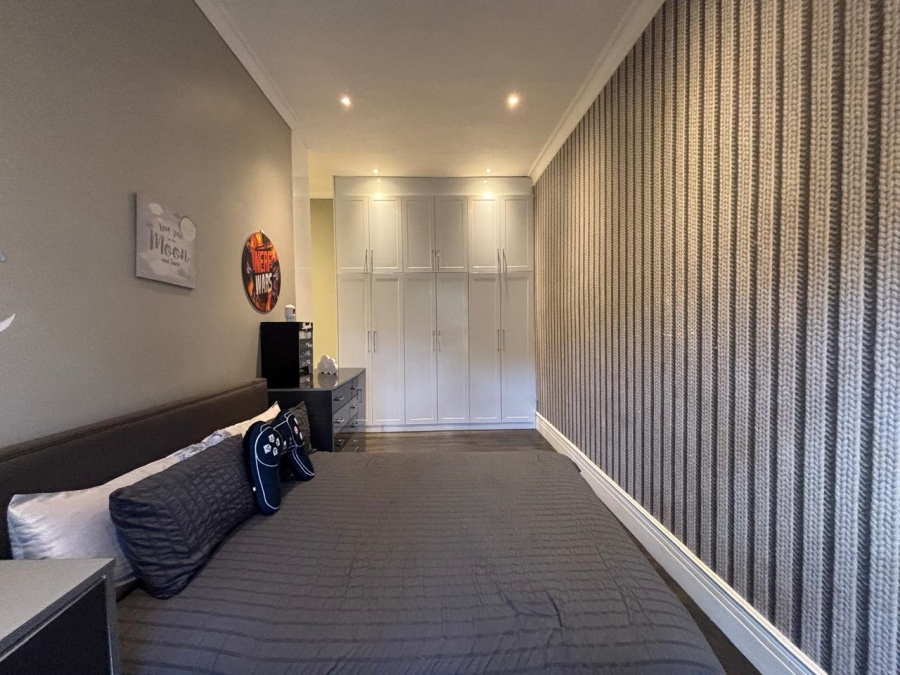 4 Bedroom Property for Sale in Essenwood KwaZulu-Natal