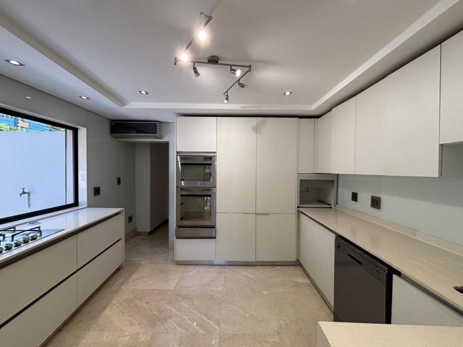 3 Bedroom Property for Sale in Essenwood KwaZulu-Natal