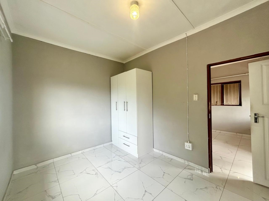 To Let 1 Bedroom Property for Rent in Reservoir Hills KwaZulu-Natal