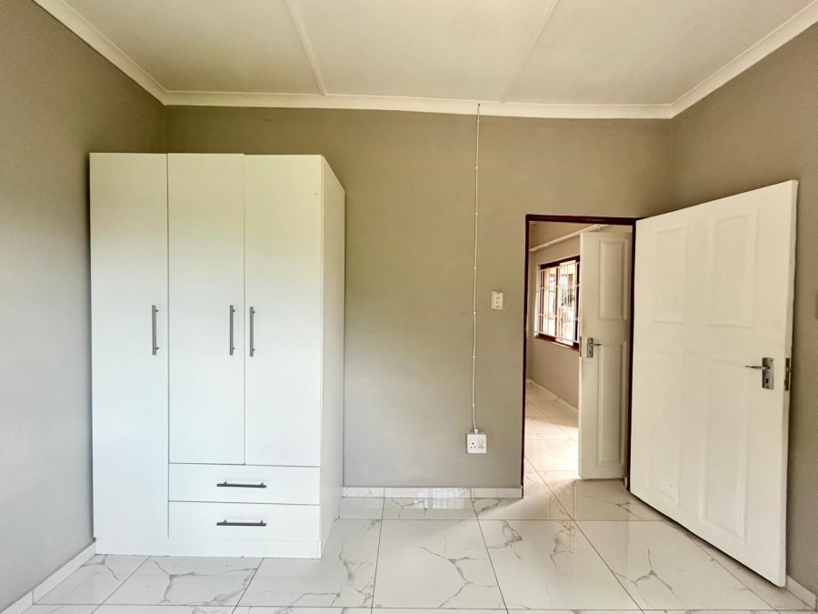 To Let 1 Bedroom Property for Rent in Reservoir Hills KwaZulu-Natal