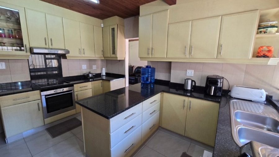 4 Bedroom Property for Sale in Farningham Ridge KwaZulu-Natal