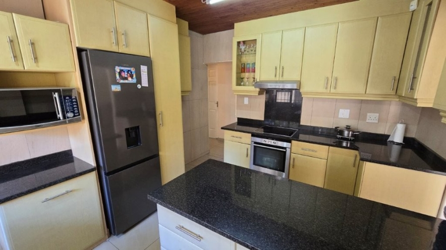 4 Bedroom Property for Sale in Farningham Ridge KwaZulu-Natal