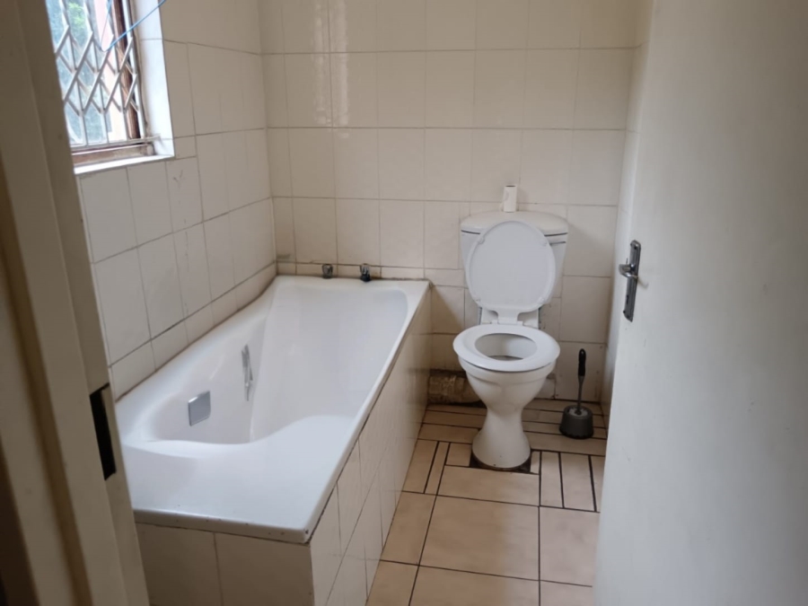 To Let 1 Bedroom Property for Rent in Yellowwood Park KwaZulu-Natal