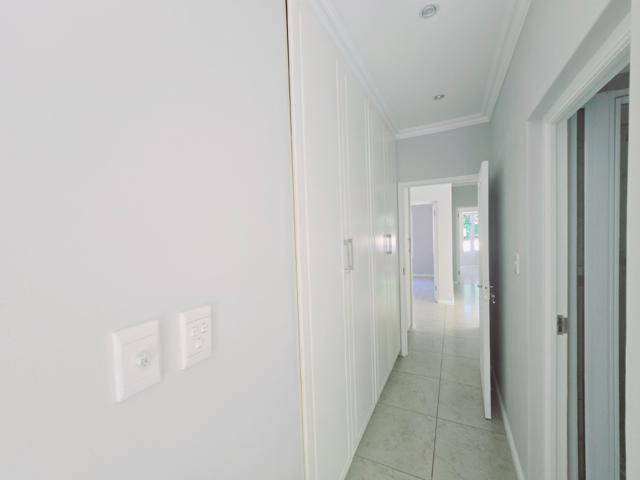 To Let 4 Bedroom Property for Rent in Ballito Central KwaZulu-Natal