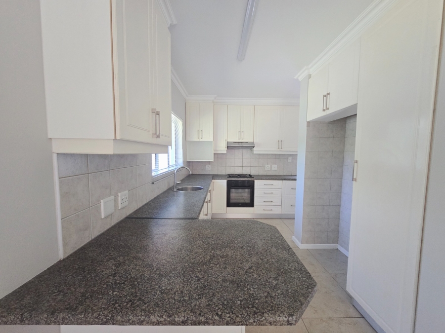 To Let 4 Bedroom Property for Rent in Ballito Central KwaZulu-Natal