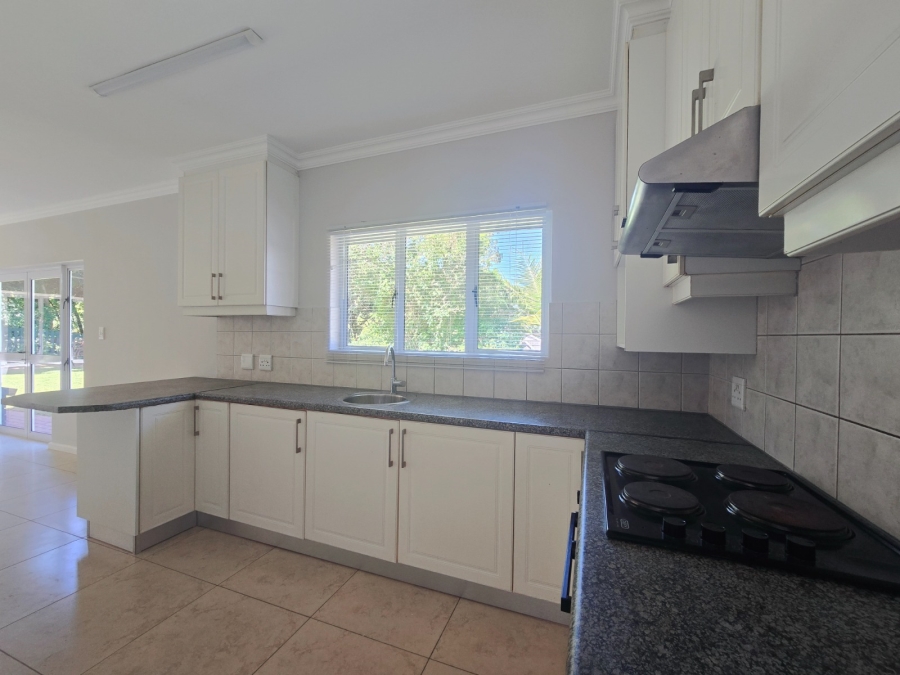 To Let 4 Bedroom Property for Rent in Ballito Central KwaZulu-Natal