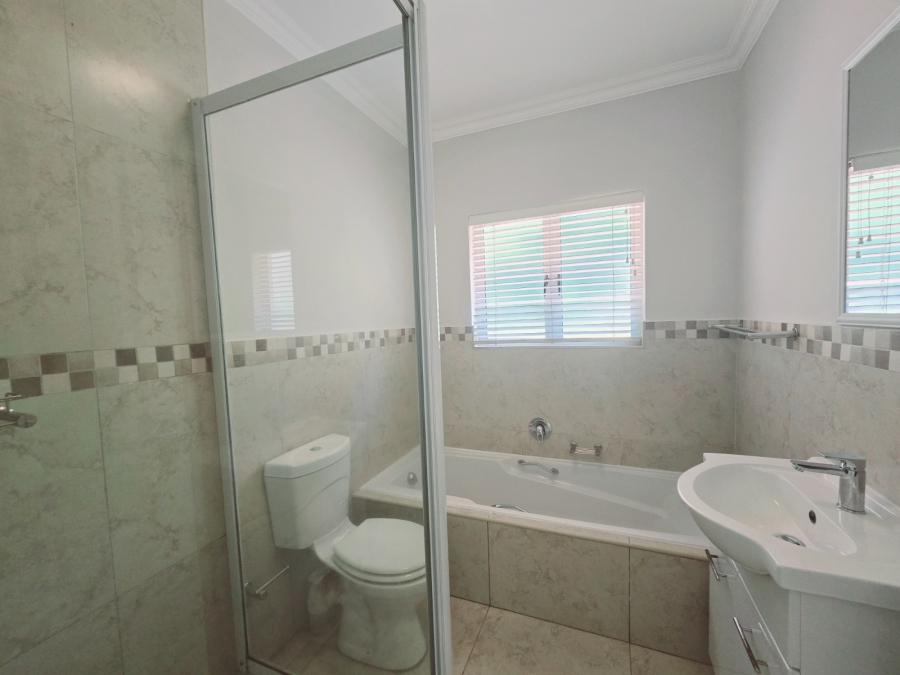 To Let 4 Bedroom Property for Rent in Ballito Central KwaZulu-Natal