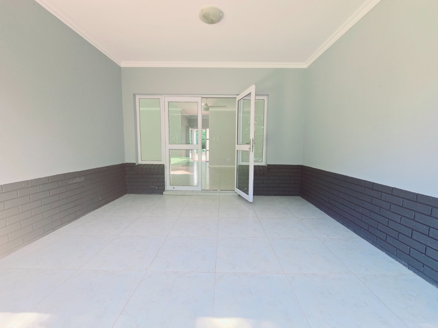 To Let 4 Bedroom Property for Rent in Ballito Central KwaZulu-Natal