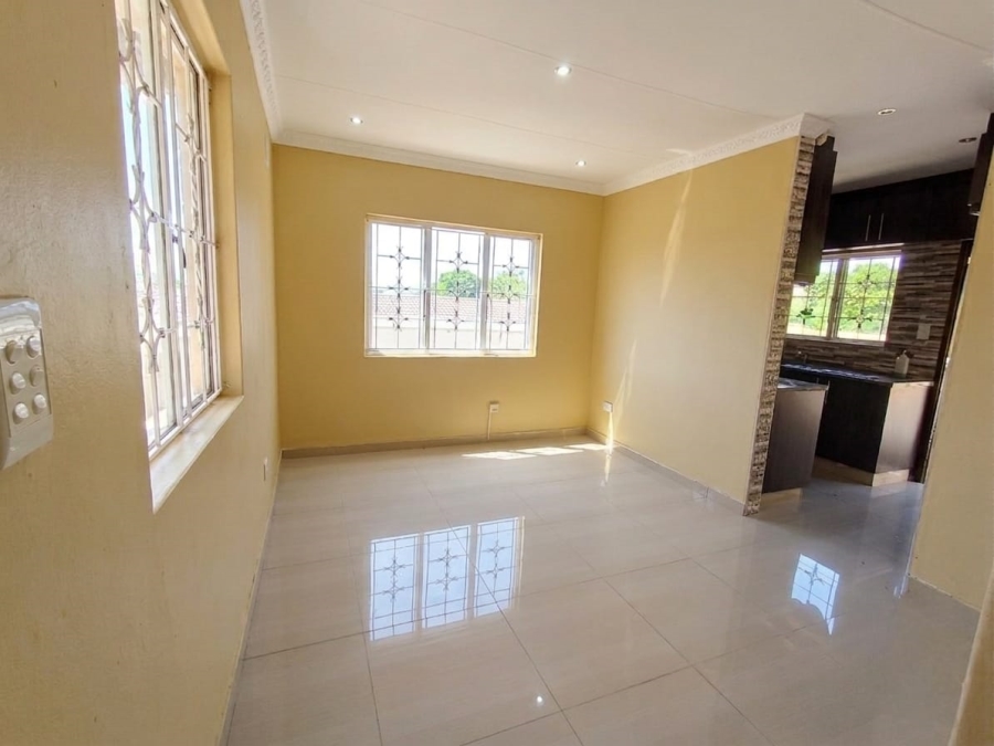 2 Bedroom Property for Sale in Suriya Heights KwaZulu-Natal
