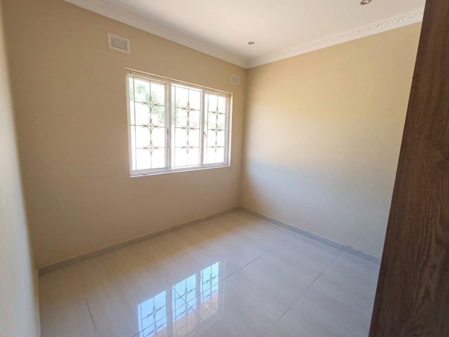 2 Bedroom Property for Sale in Suriya Heights KwaZulu-Natal