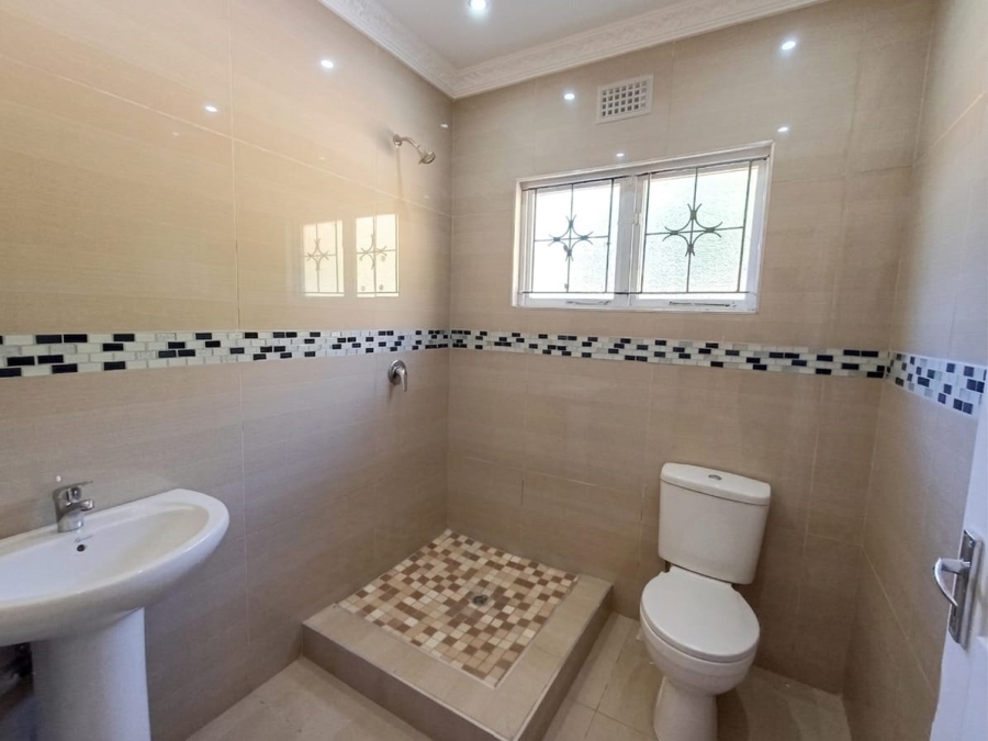 2 Bedroom Property for Sale in Suriya Heights KwaZulu-Natal