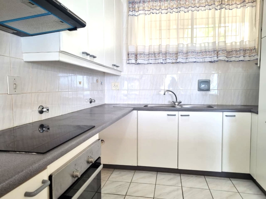 3 Bedroom Property for Sale in Amanzimtoti KwaZulu-Natal