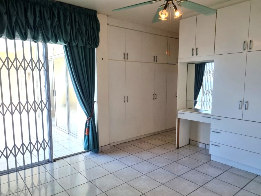 3 Bedroom Property for Sale in Amanzimtoti KwaZulu-Natal