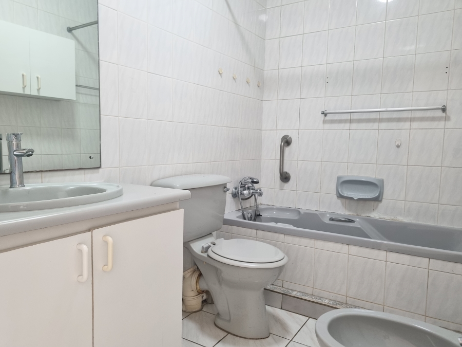 3 Bedroom Property for Sale in Amanzimtoti KwaZulu-Natal