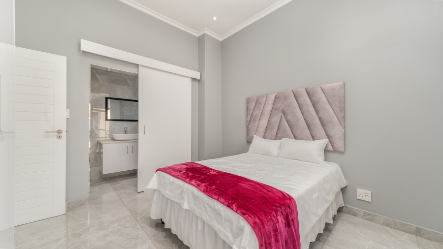 3 Bedroom Property for Sale in Izinga KwaZulu-Natal